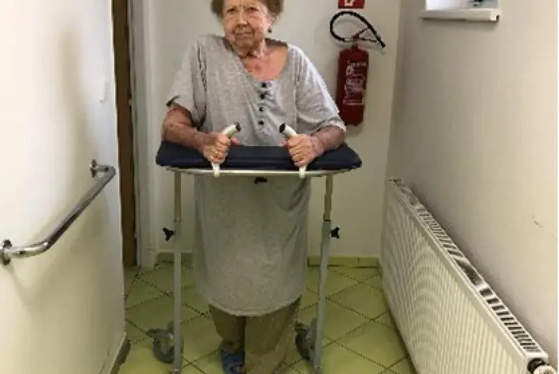 Nácvik chôdze s g-aparátom Nácvik chôdze s g-aparátom